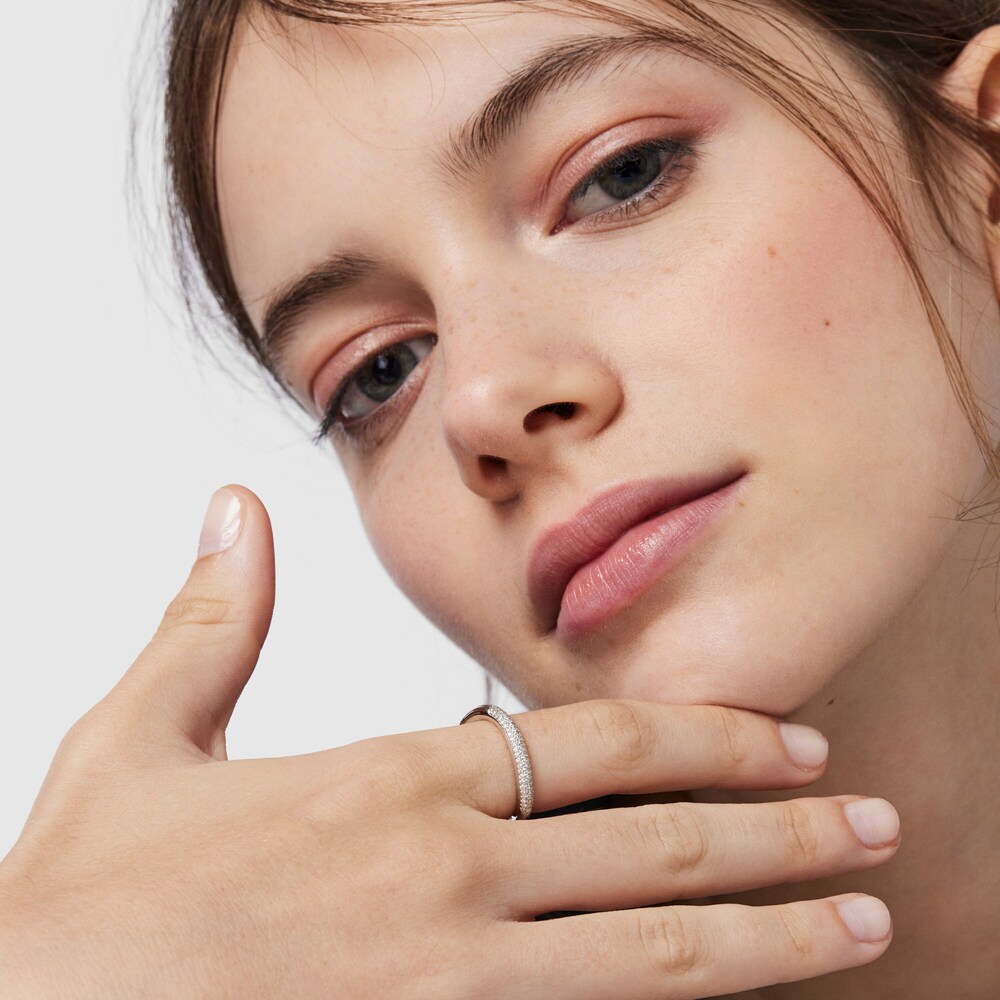 18K White gold Hav Ring with diamonds