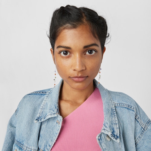 Brincos compridos Sea Vibes em prata, pedras preciosas e pérolas