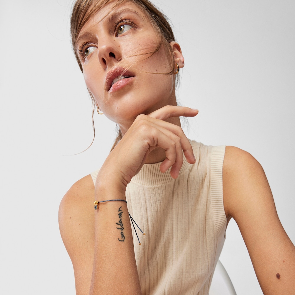 Pulsera de cord&oacute;n luna con ba&ntilde;o de oro 18 kt sobre plata y zafiros Luah