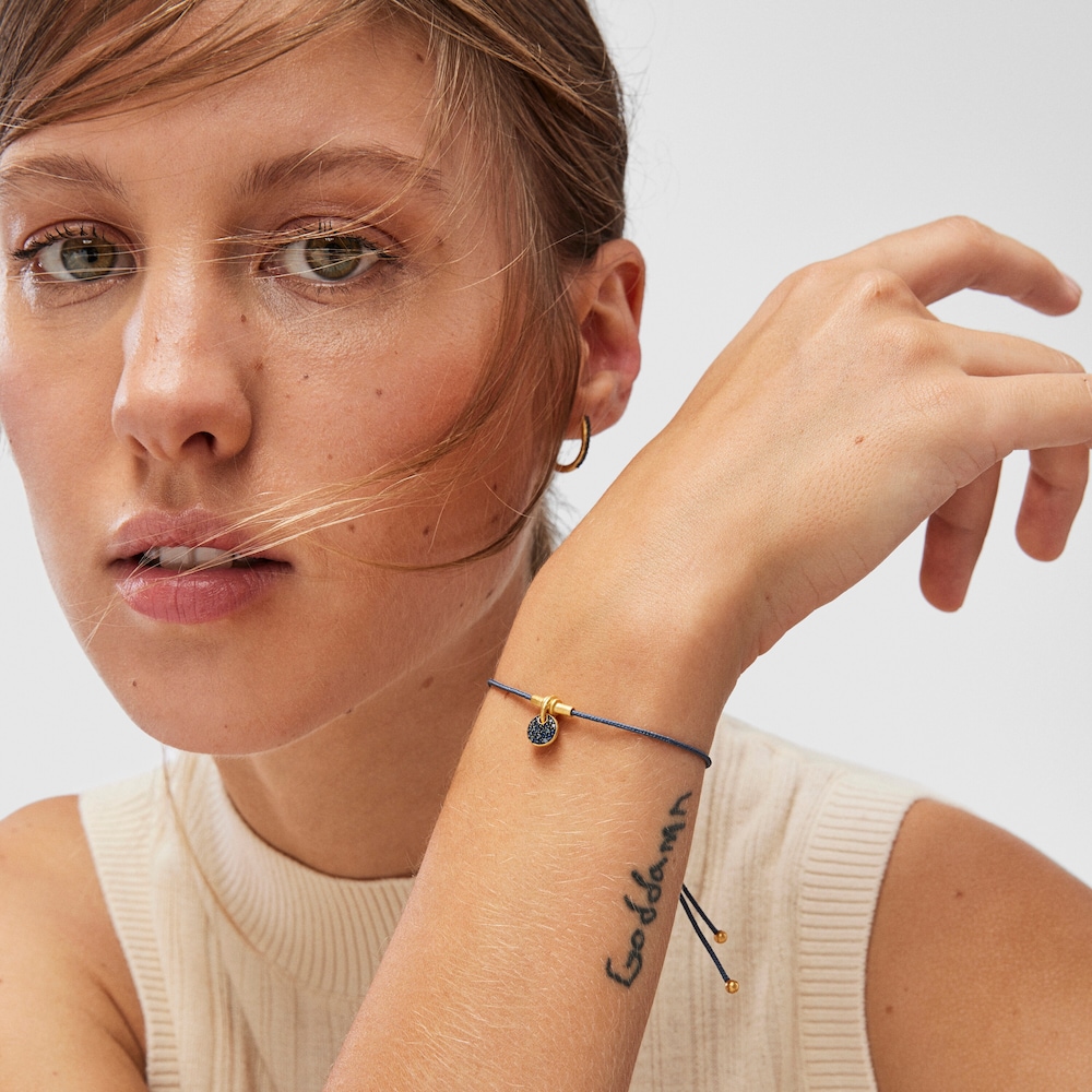 Pulsera de cord&oacute;n luna con ba&ntilde;o de oro 18 kt sobre plata y zafiros Luah