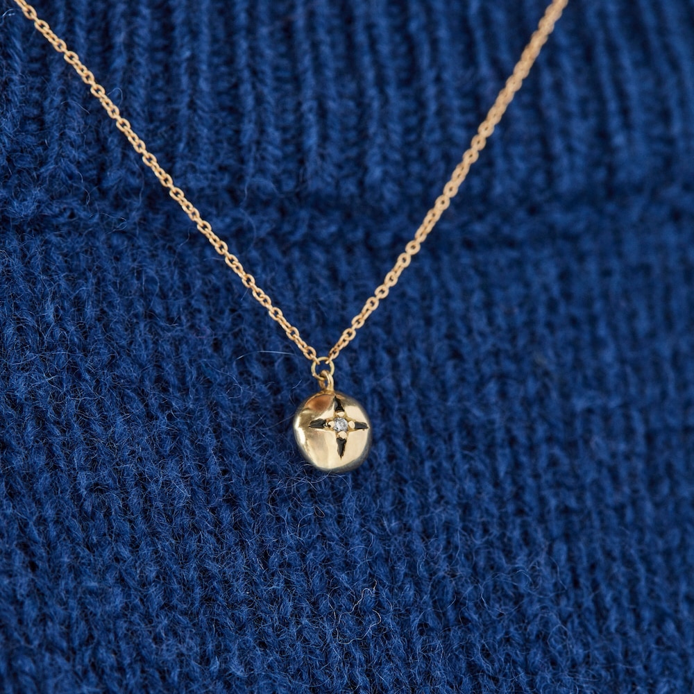 18K Solid Gold Magic Nature Necklace with diamonds