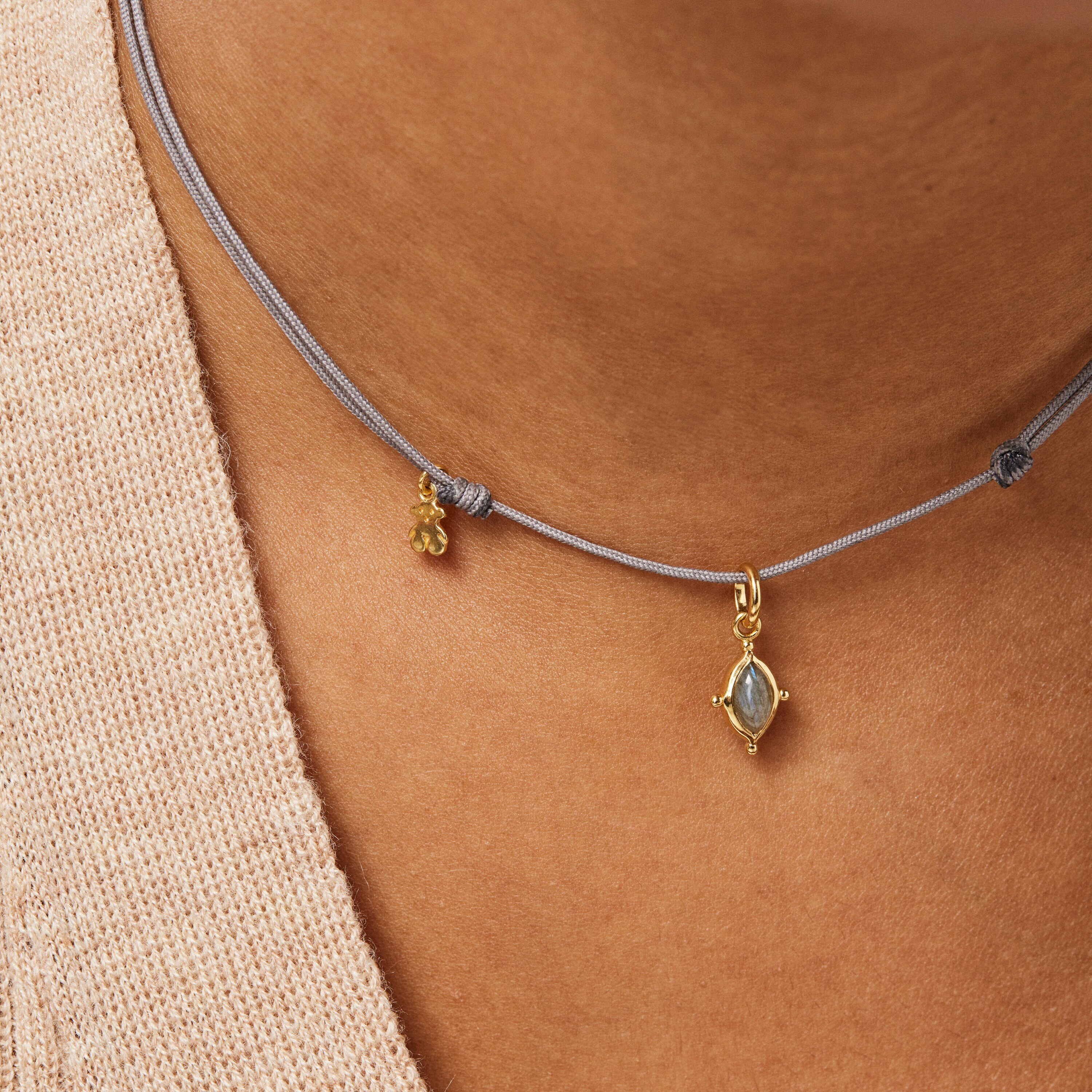 Magic Nature Necklace with labradorite and gray cord