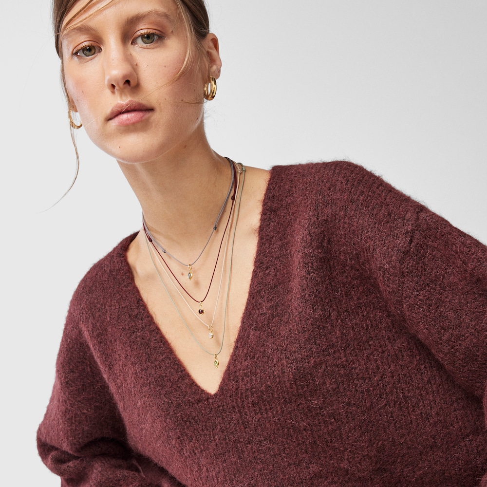 Collar Magic Nature con rub&iacute; y cord&oacute;n granate