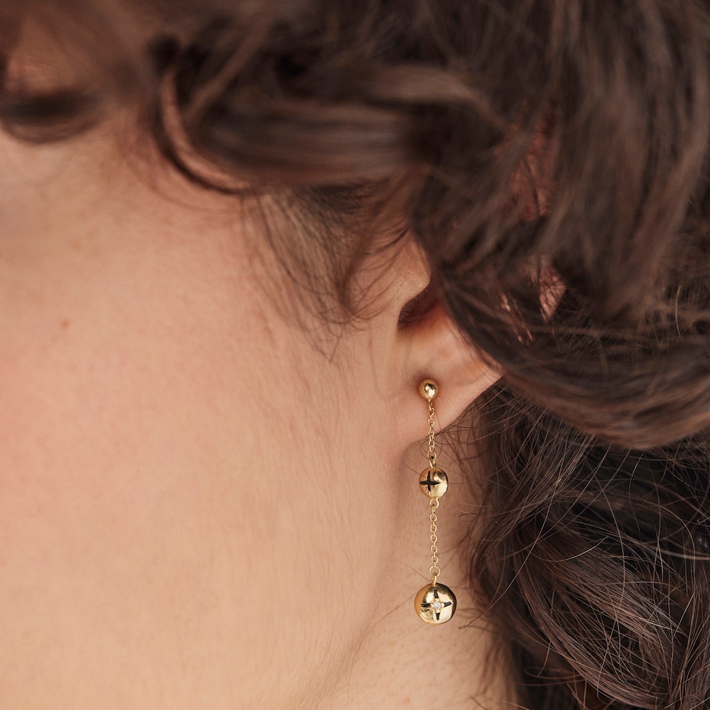 Long 18K solid gold Magic Nature Earrings with diamonds