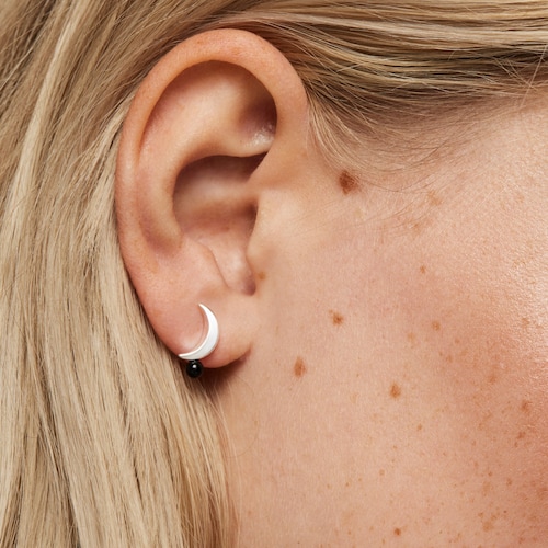 Boucles d&rsquo;oreilles lune Magic Nature en argent et onyx