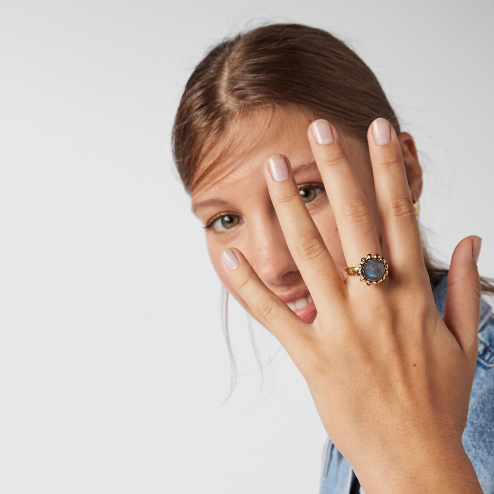 Anello con placcatura in oro 18 kt su argento, labradorite e gemme Magic Nature