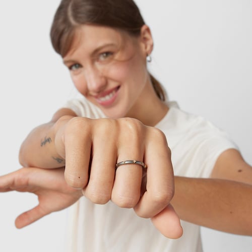 Anel aro Magic Nature em prata dark silver e diamantes