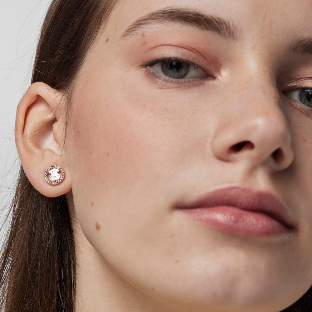 Pendientes con baño de oro rosa 18 kt sobre plata y nácar y zafiro multicolor Camille Pendientes con baño de oro rosa 18 kt sobre plata y nácar y zafiro multicolor Camille