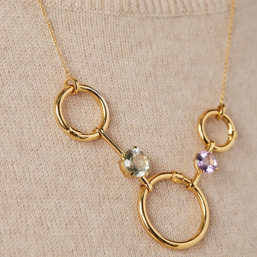 Colgante grande con baño de oro 18 kt sobre plata y prasiolita Hold