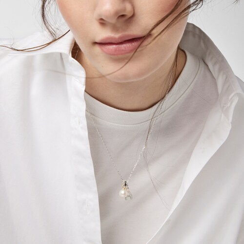 Silver Straight Pendant with Pearl