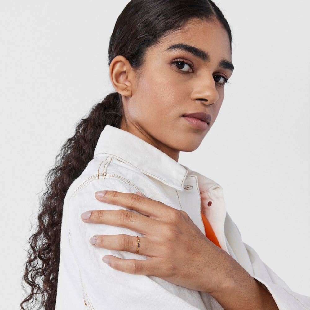 Anillo media alianza de oro y gemas Straight Color