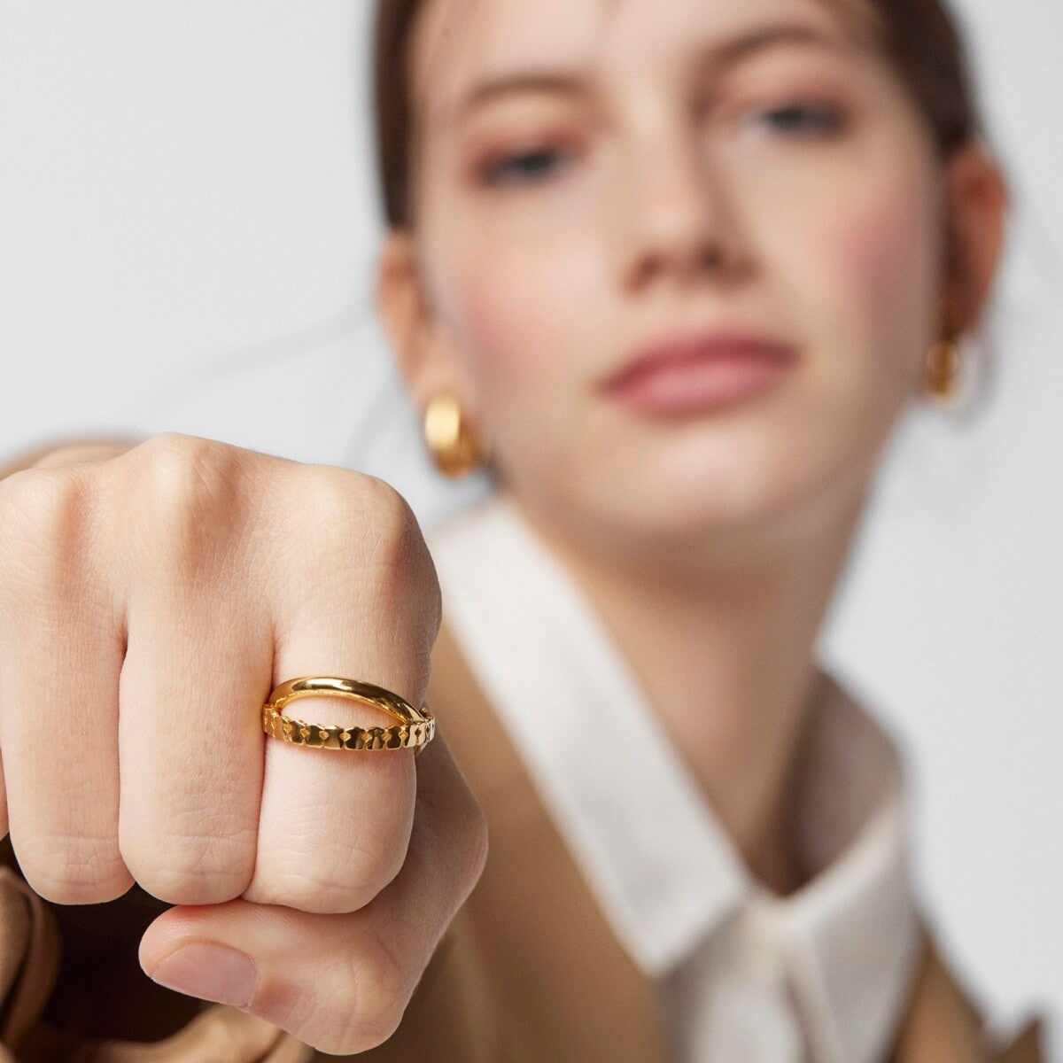 Anillo cruz con baño de oro 18 kt sobre plata Straight
