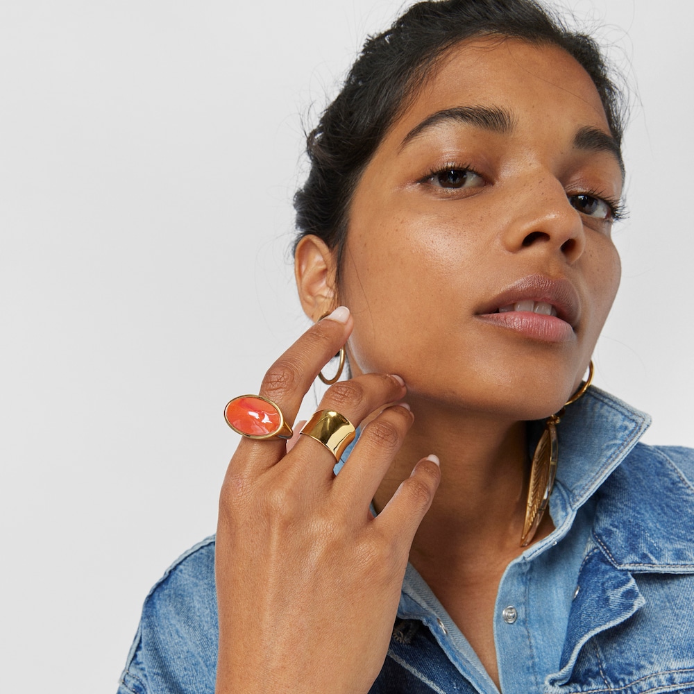 Anillo Cocktail con ba&ntilde;o de oro 18 kt sobre plata y glass naranja
