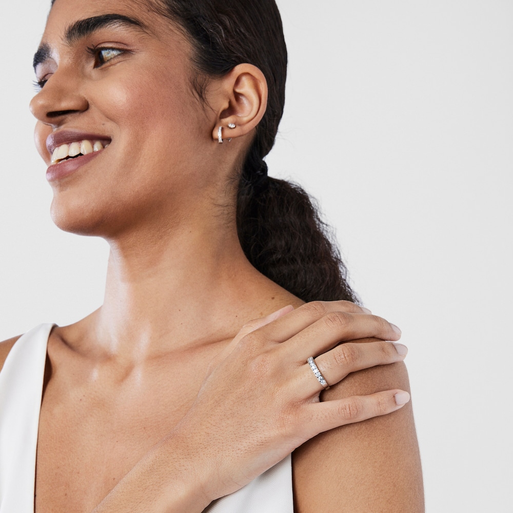 Media alianza de oro blanco con diamantes 0,47ct Les Classiques