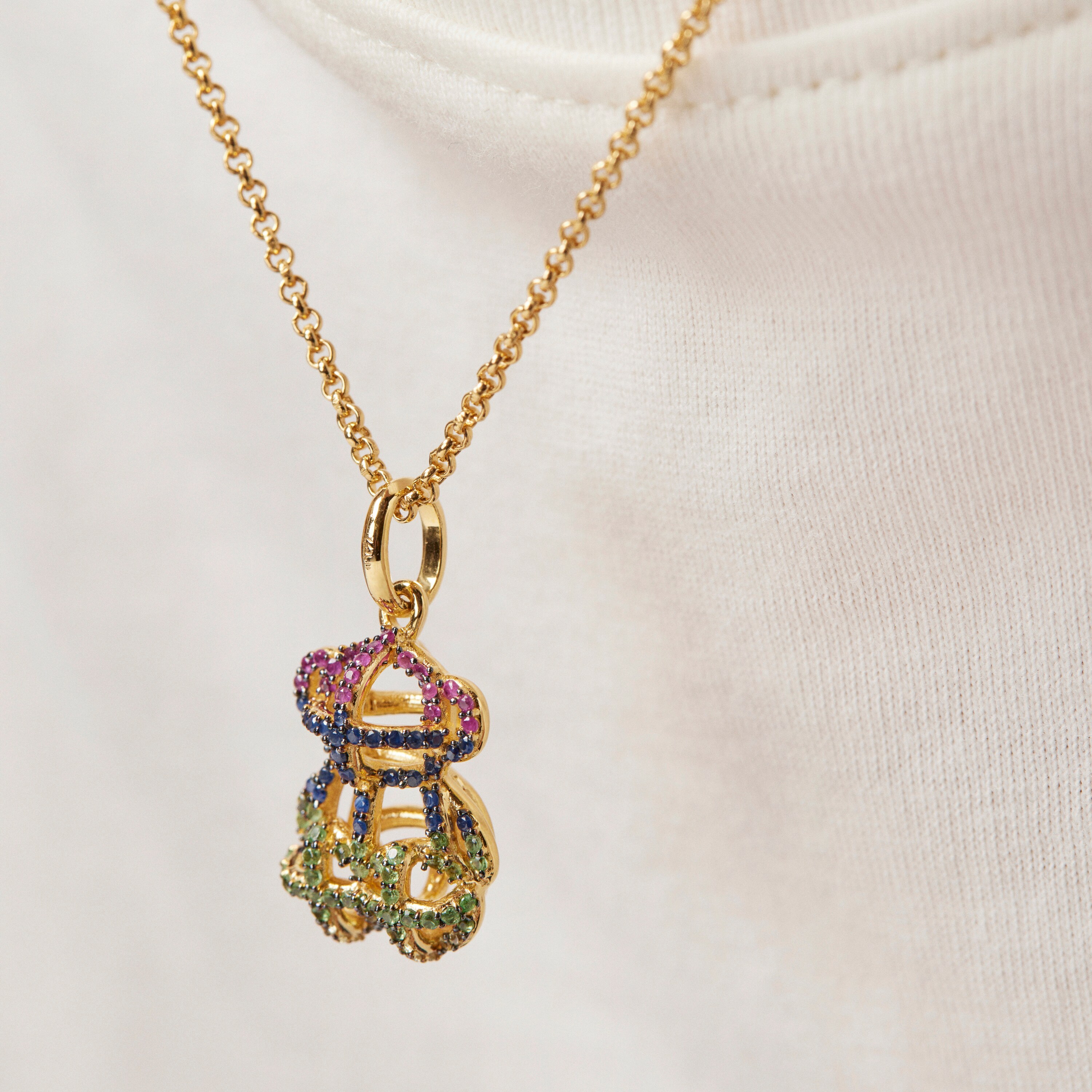 18K gold vermeil Costura Pendant with Gemstones