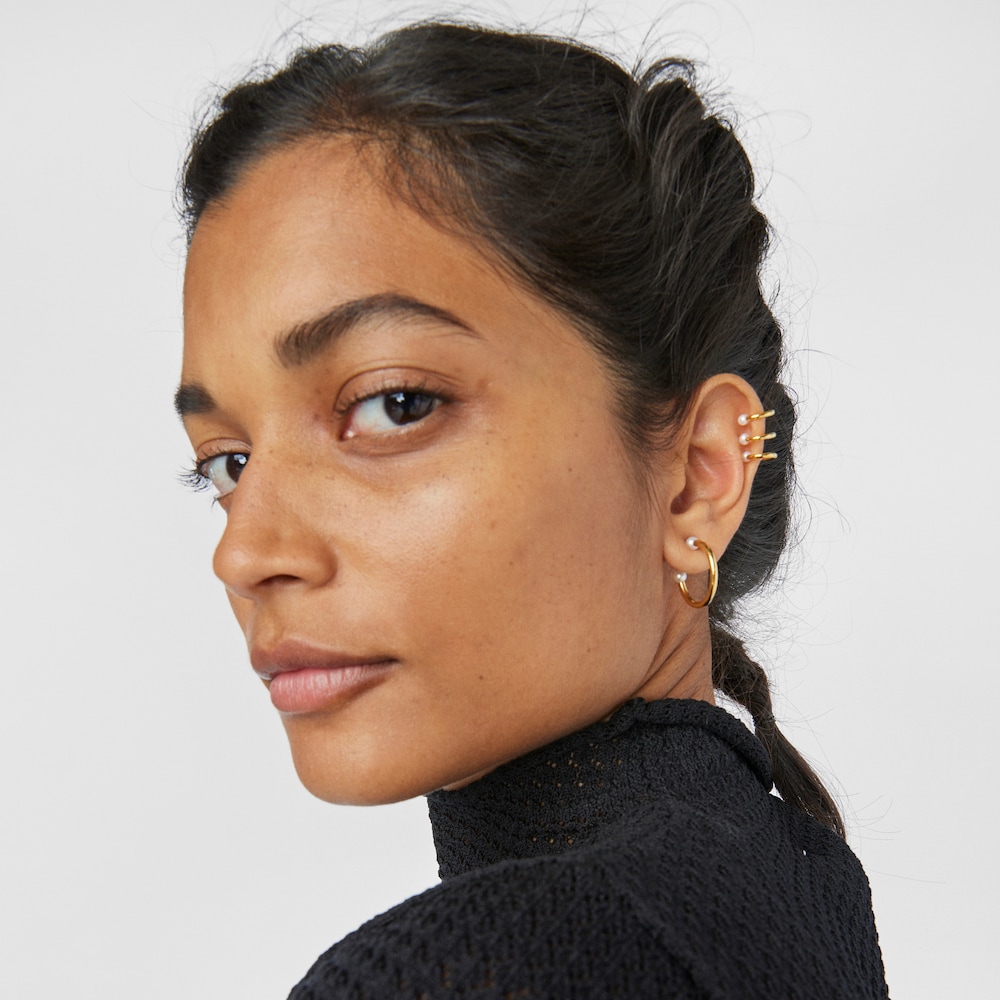 Small Batala Earrings in 18K gold vermeil with Pearl