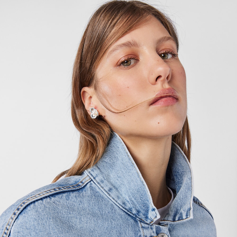 Aretes peque&ntilde;os Fragile Nature flor de plata y perla