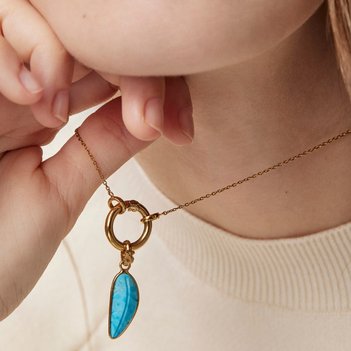Silver Vermeil Fragile Nature leaf Pendant with Magnesite