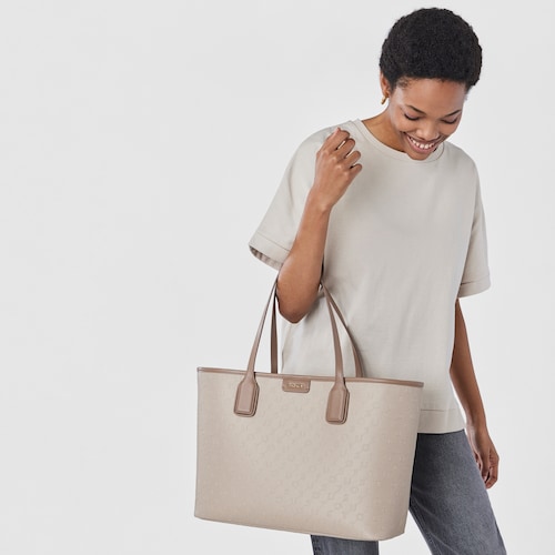 &Mu;&epsilon;&gamma;ά&lambda;&eta; &tau;&sigma;ά&nu;&tau;&alpha; Tote Script Day &sigma;&epsilon; &mu;&pi;&epsilon;&zeta;-&gamma;&kappa;&rho;&iota; &chi;&rho;ώ&mu;&alpha;