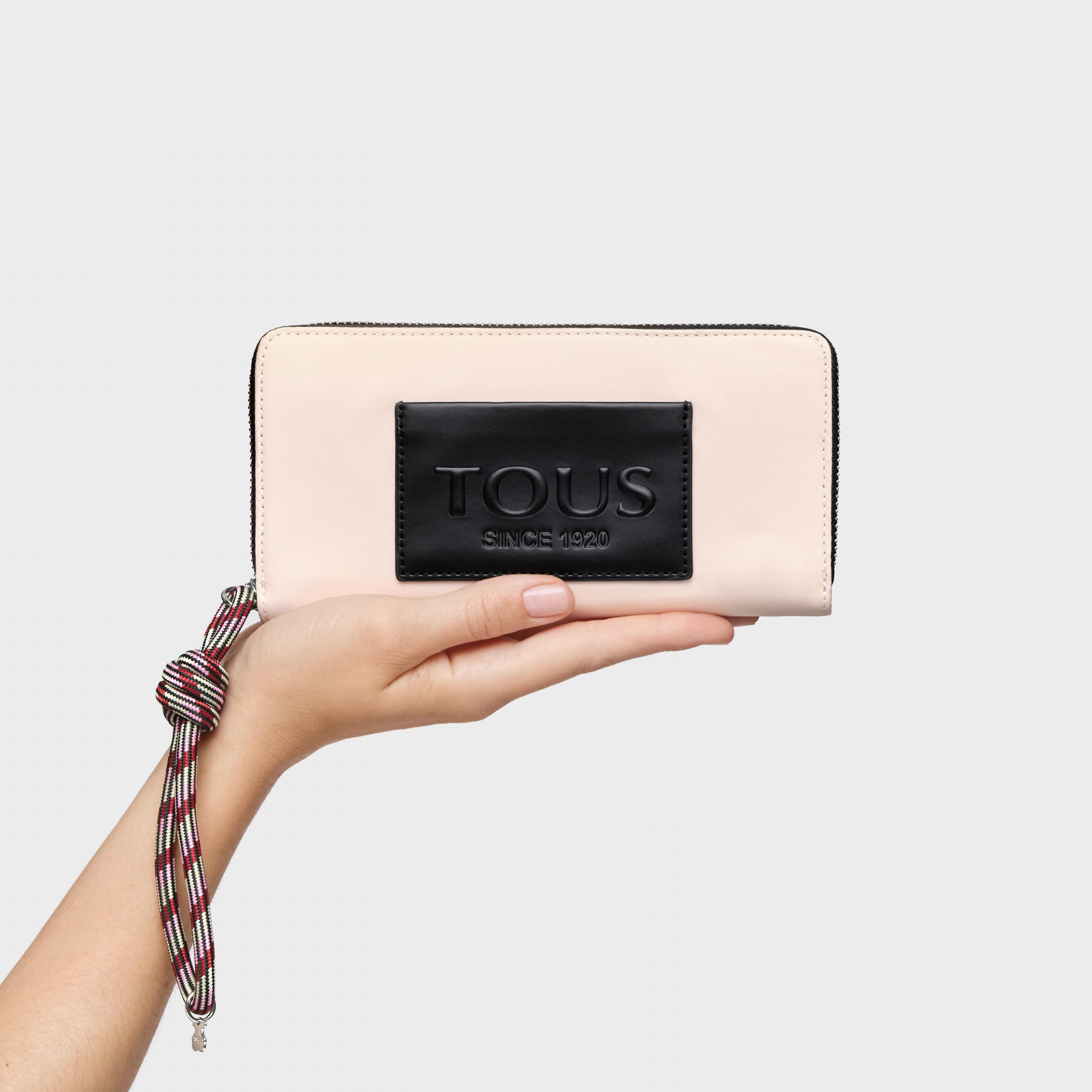 Medium nude colored Empire Soft Wallet