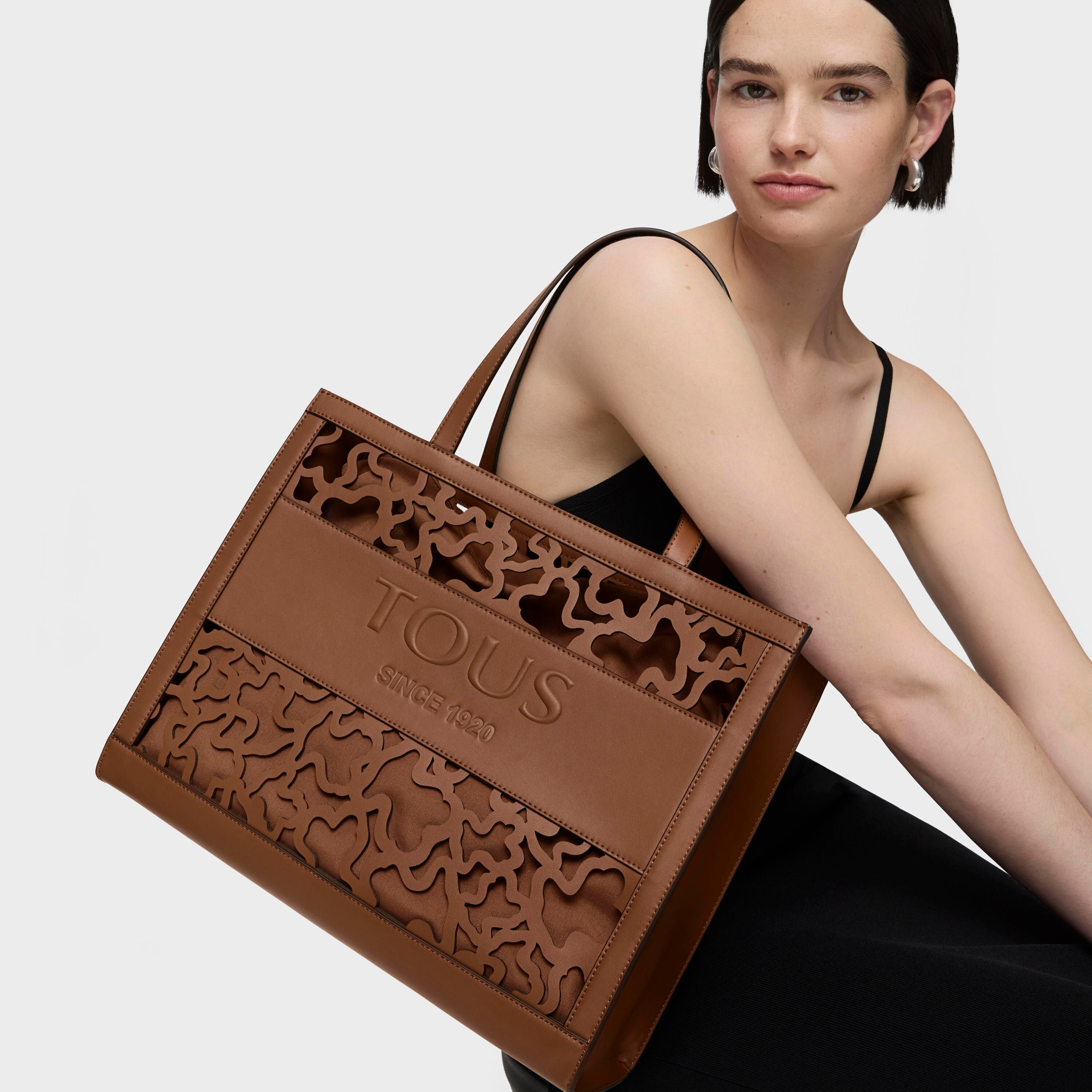 Large brown Amaya Kaos Shock shopping bag