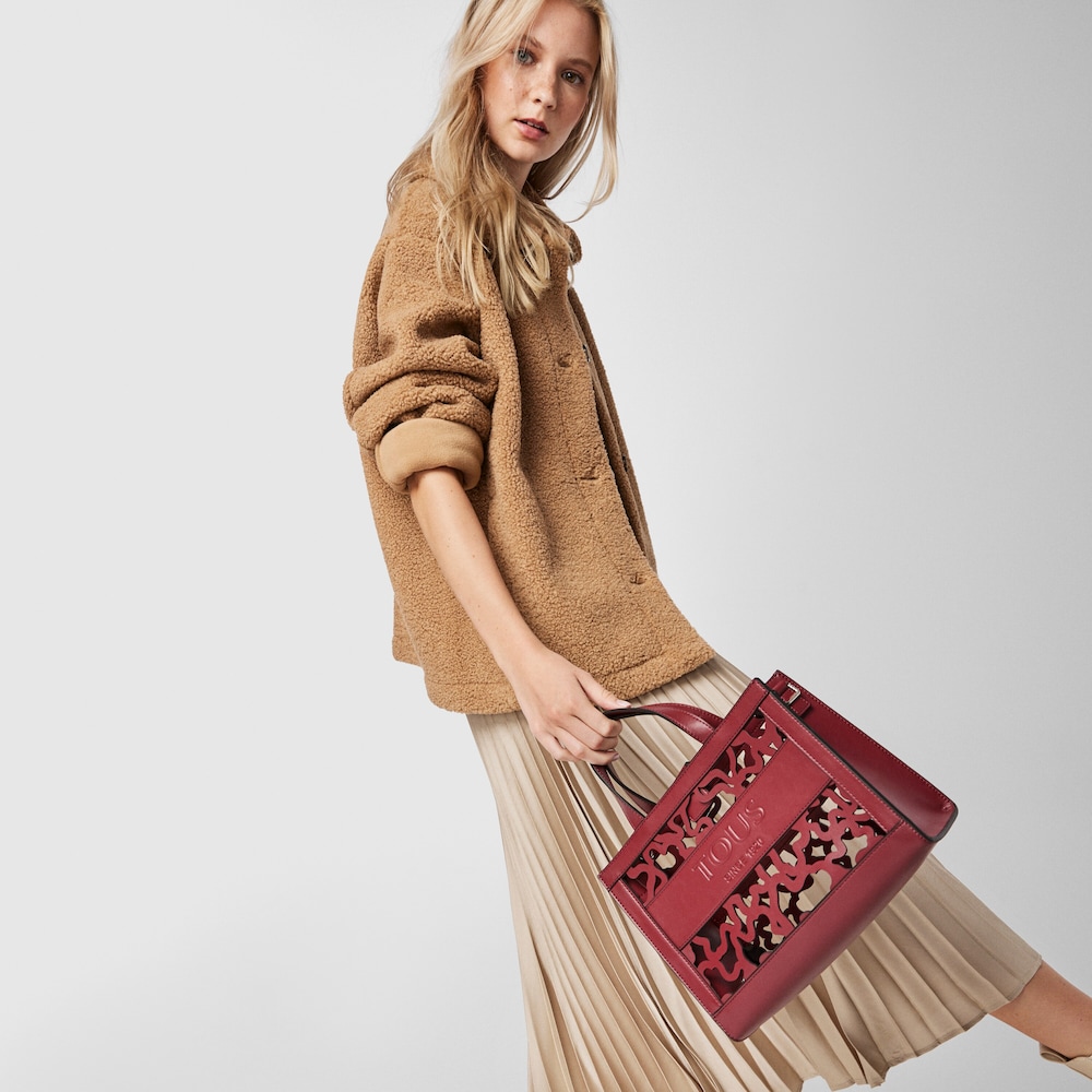 Amaya Kaos Shock medium burgundy shopping bag
