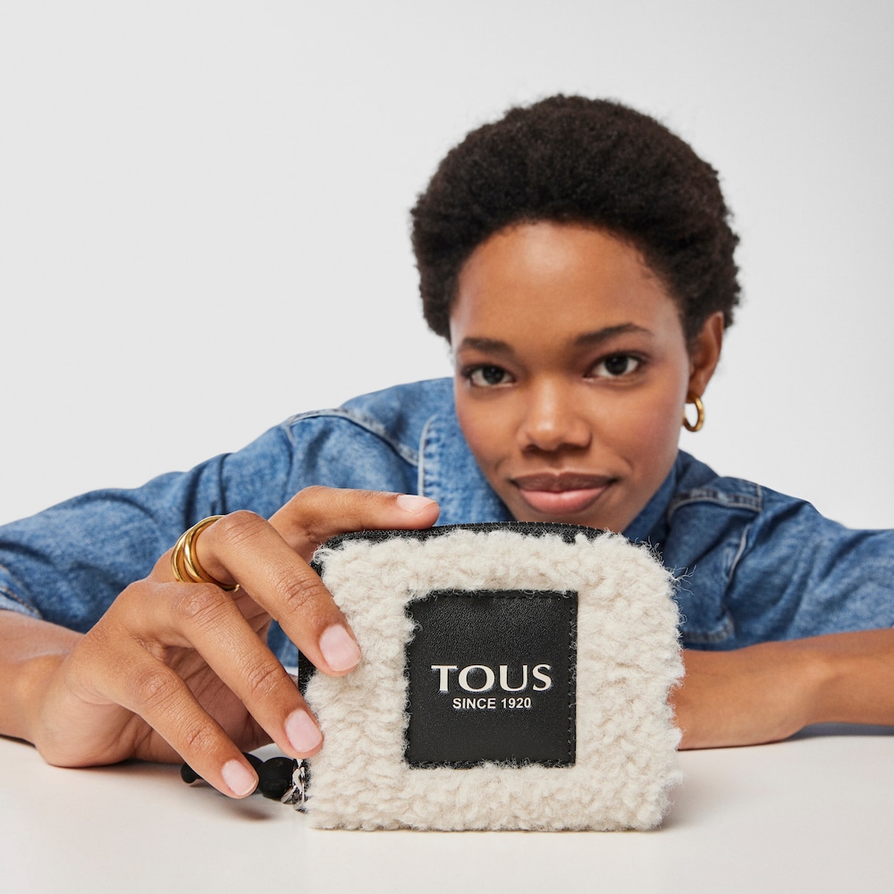 Medium beige Amaya Warm Change purse