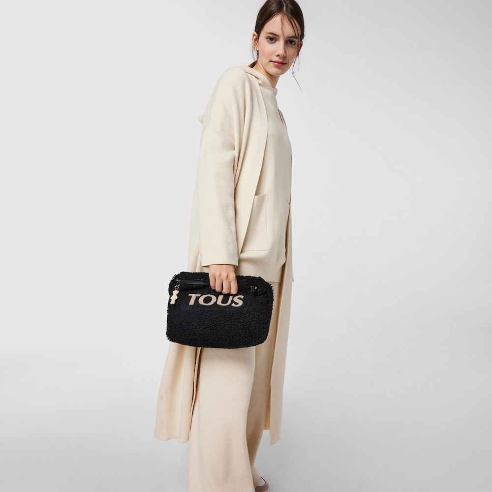 Bolsa mediana Amaya Kaos Shock Warm negra