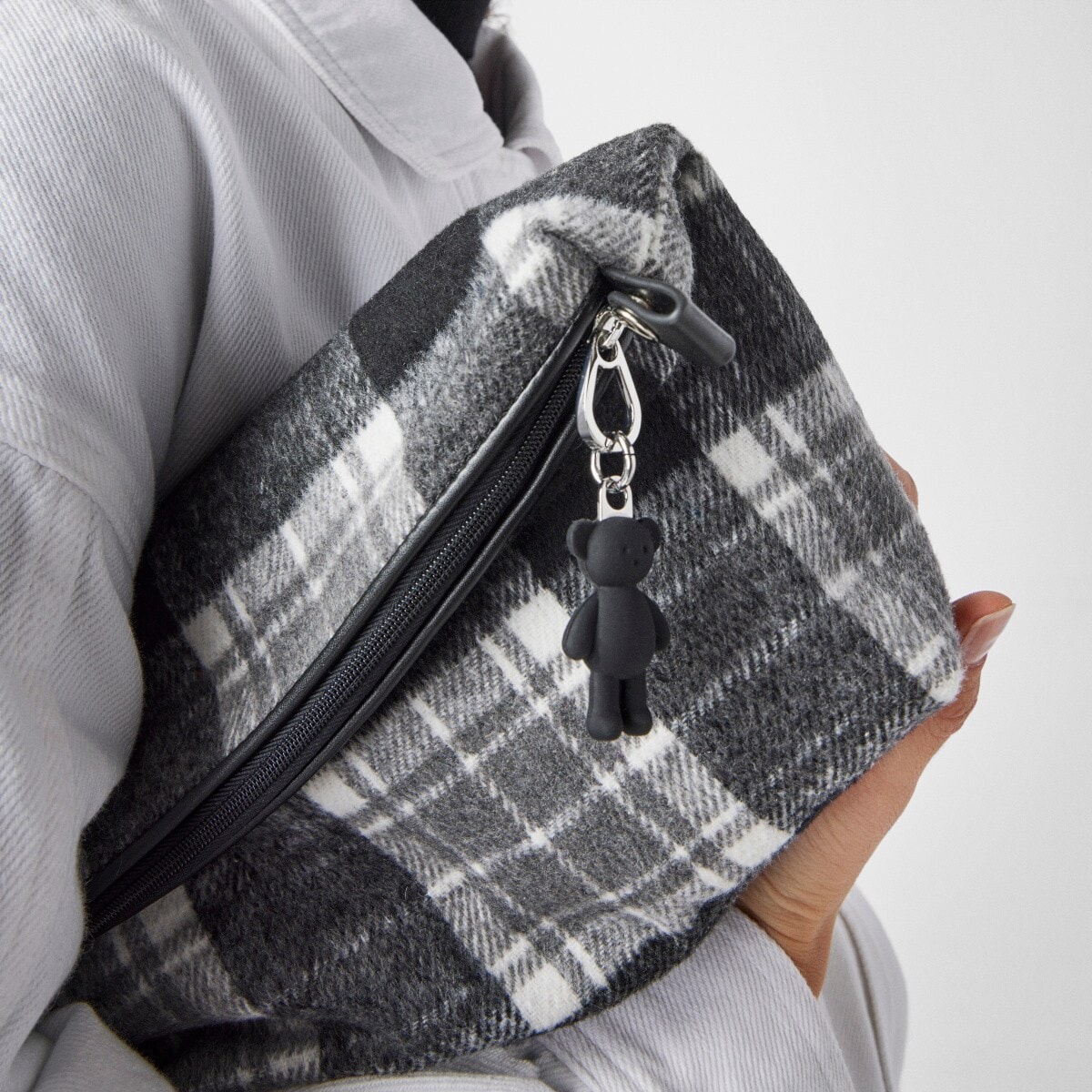 Bolsa mediana Amaya Kaos Shock multi gris