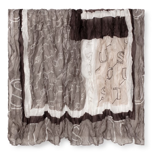 Brązowy plisowany szalik TOUS Script image number 0