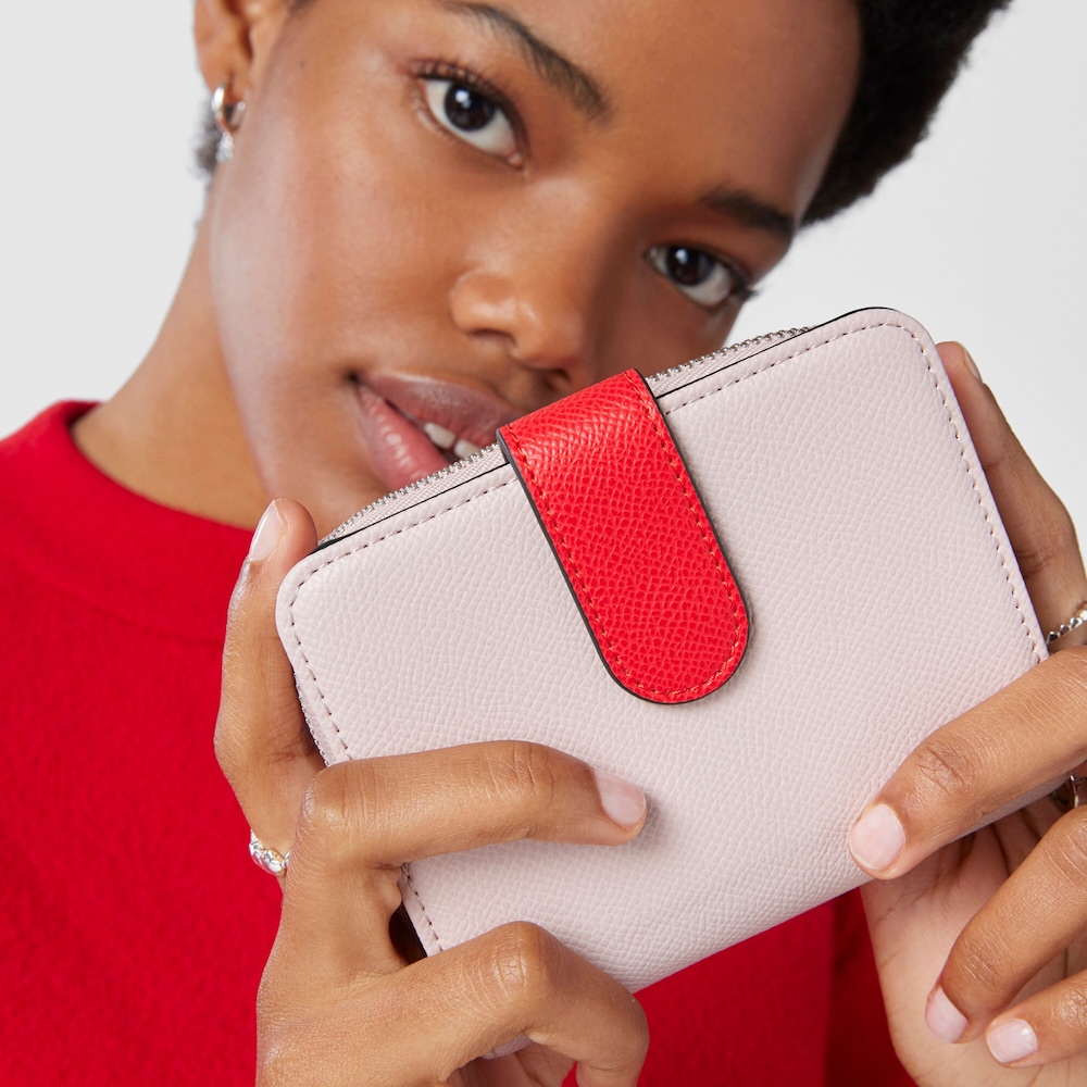 Small pink and beige New Dubai Wallet image number 3