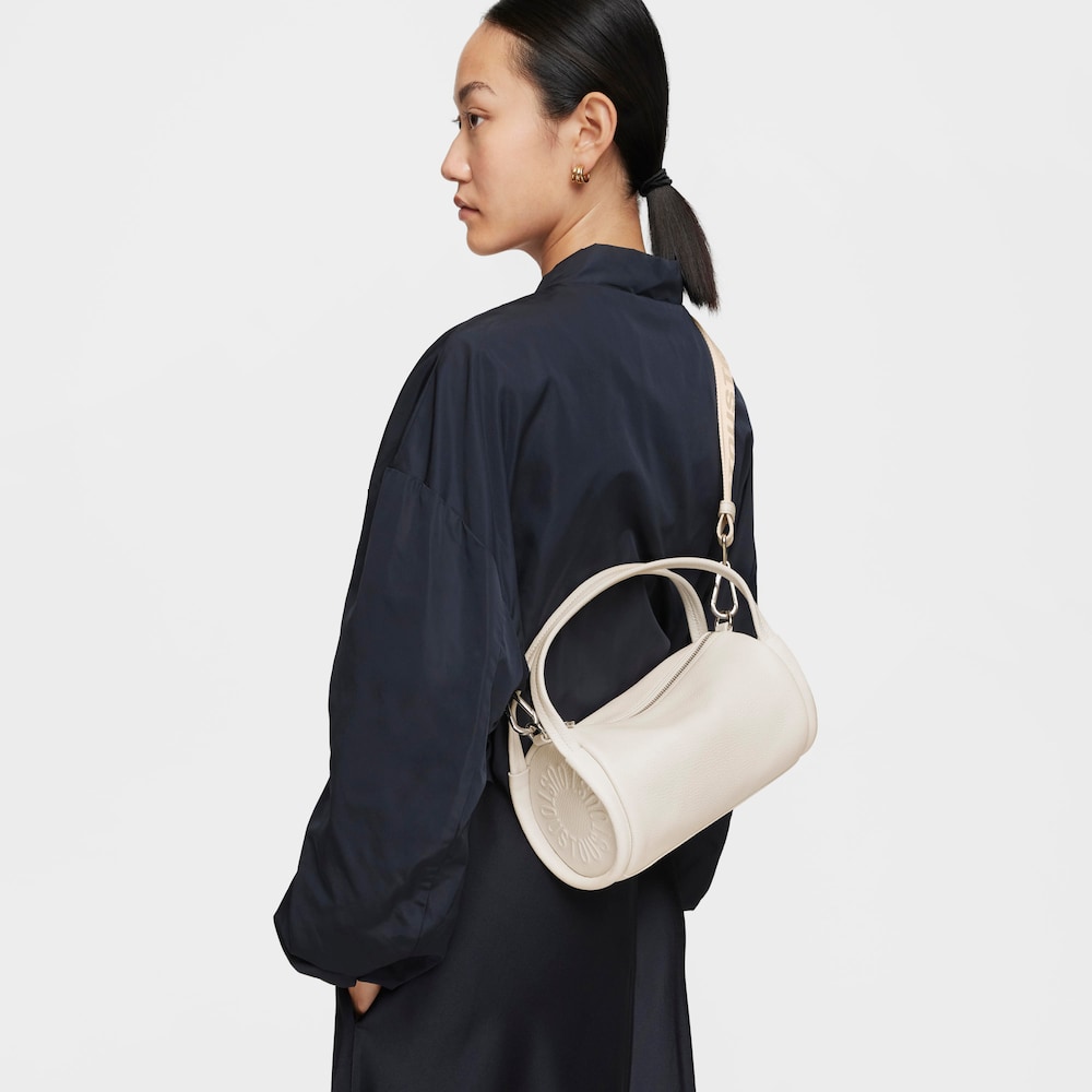 Bolso Duffle pequeño de piel beige TOUS Miranda image number 5