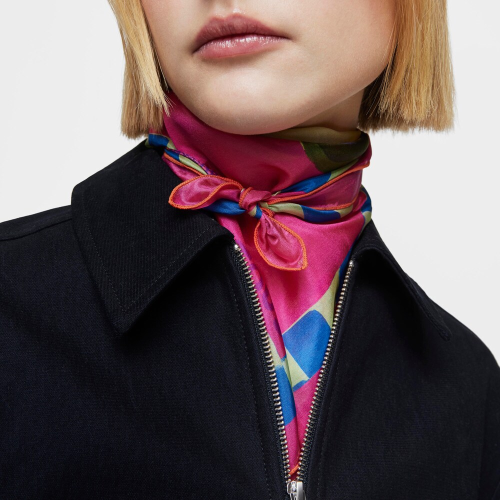 Mały kwadratowy szal w kolorze fuksji TOUS Doris