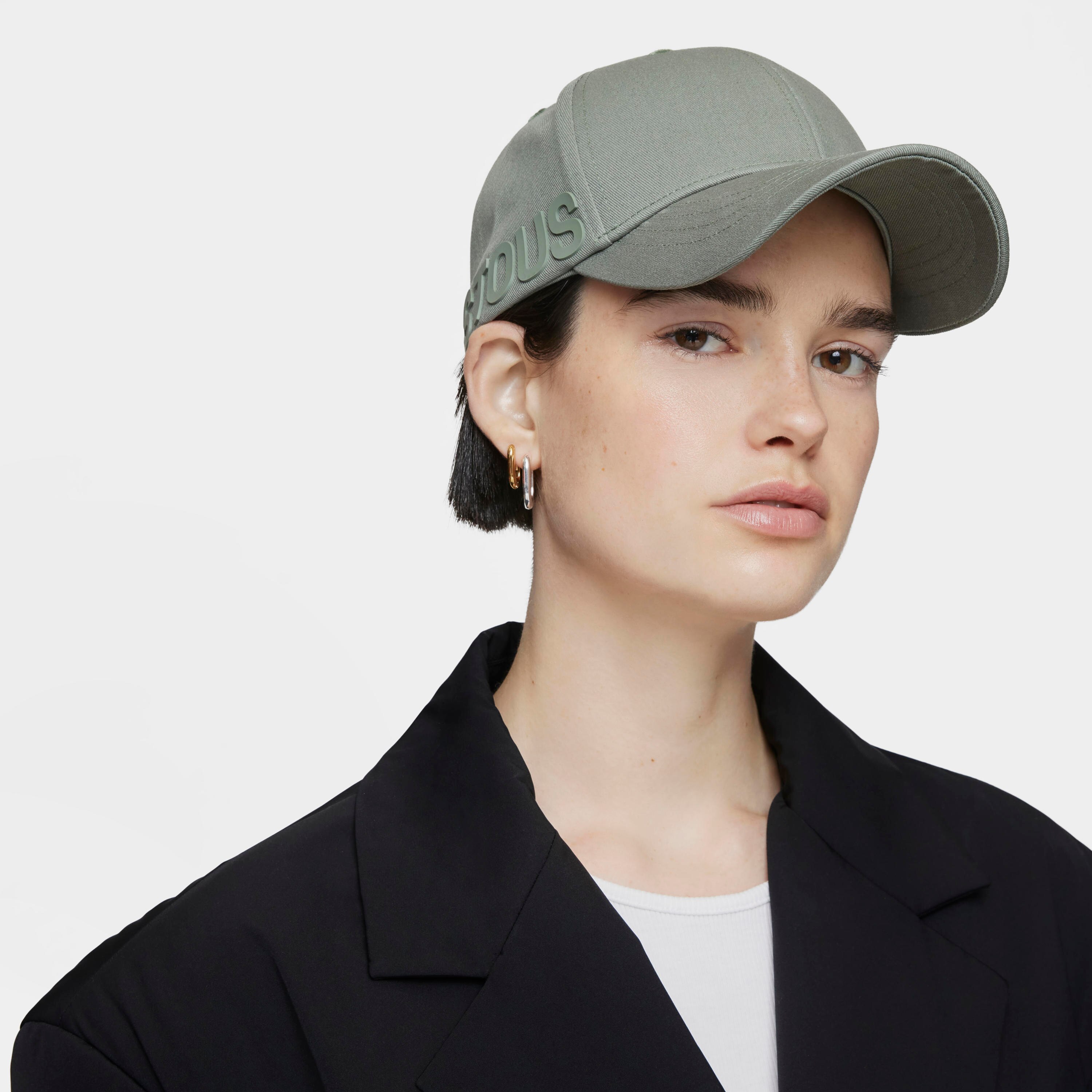 Stone gray Cap TOUS Motif