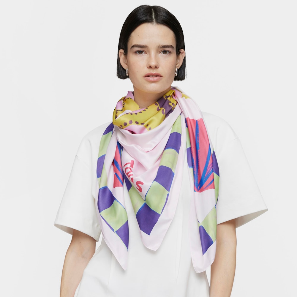 Pa&ntilde;uelo cuadrado grande rosa palo TOUS Doris