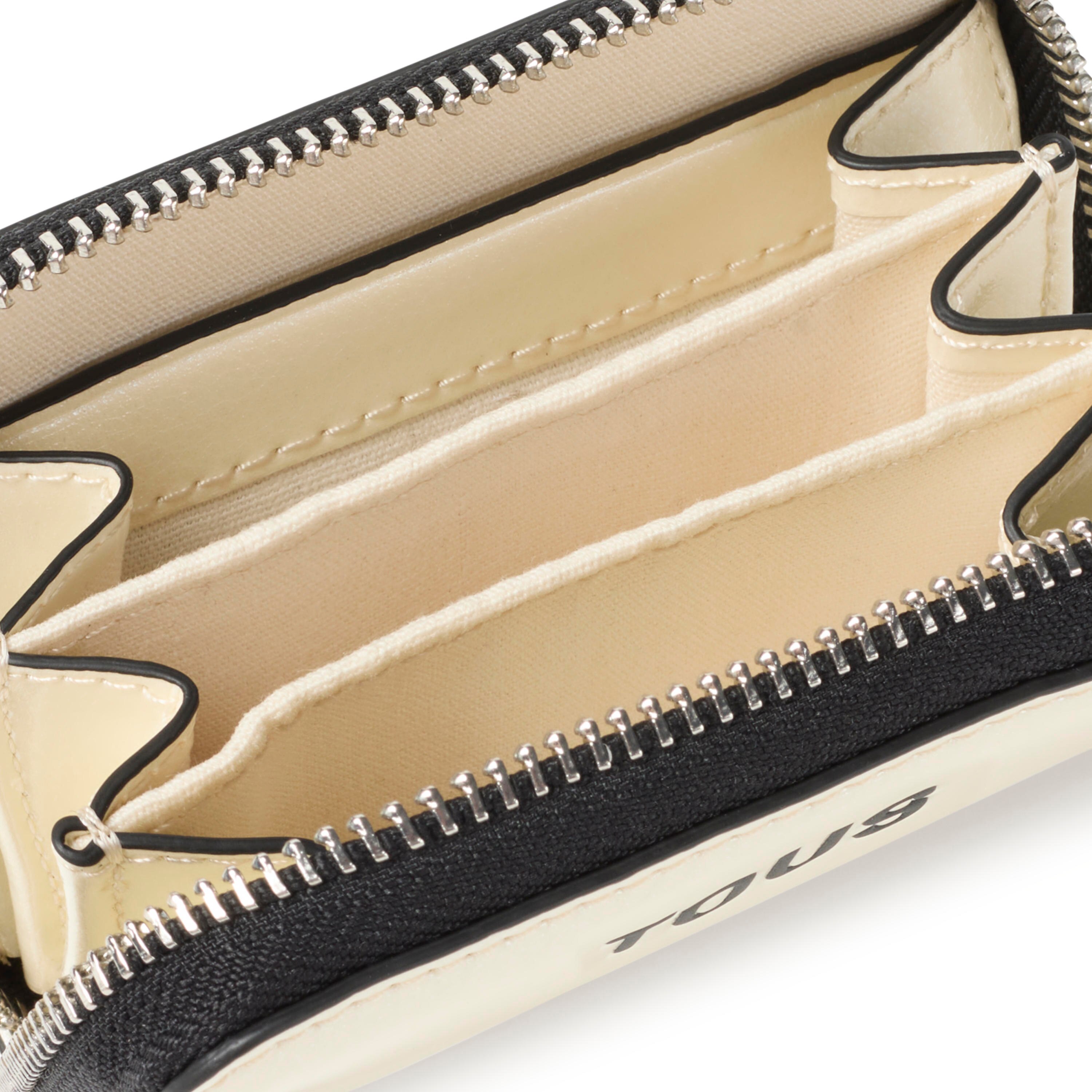 Beige Change purse New Dorp