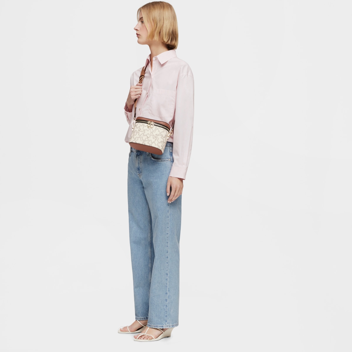 Kaos Icon beige Crossbody Clutch bag