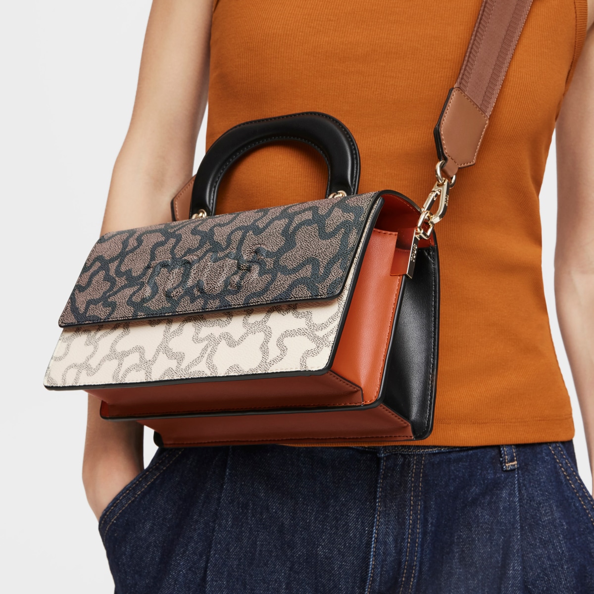 Kaos Icon beige and black medium Crossbody bag with flap