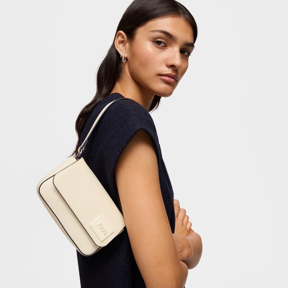 Mini bolso de hombro beige TOUS Amanda image number 8