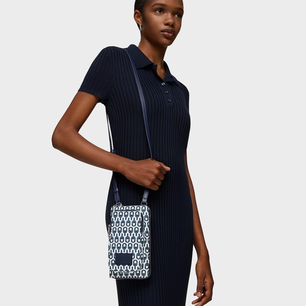 Niebieska wisząca obudowa na telefon TOUS MANIFESTO Essence