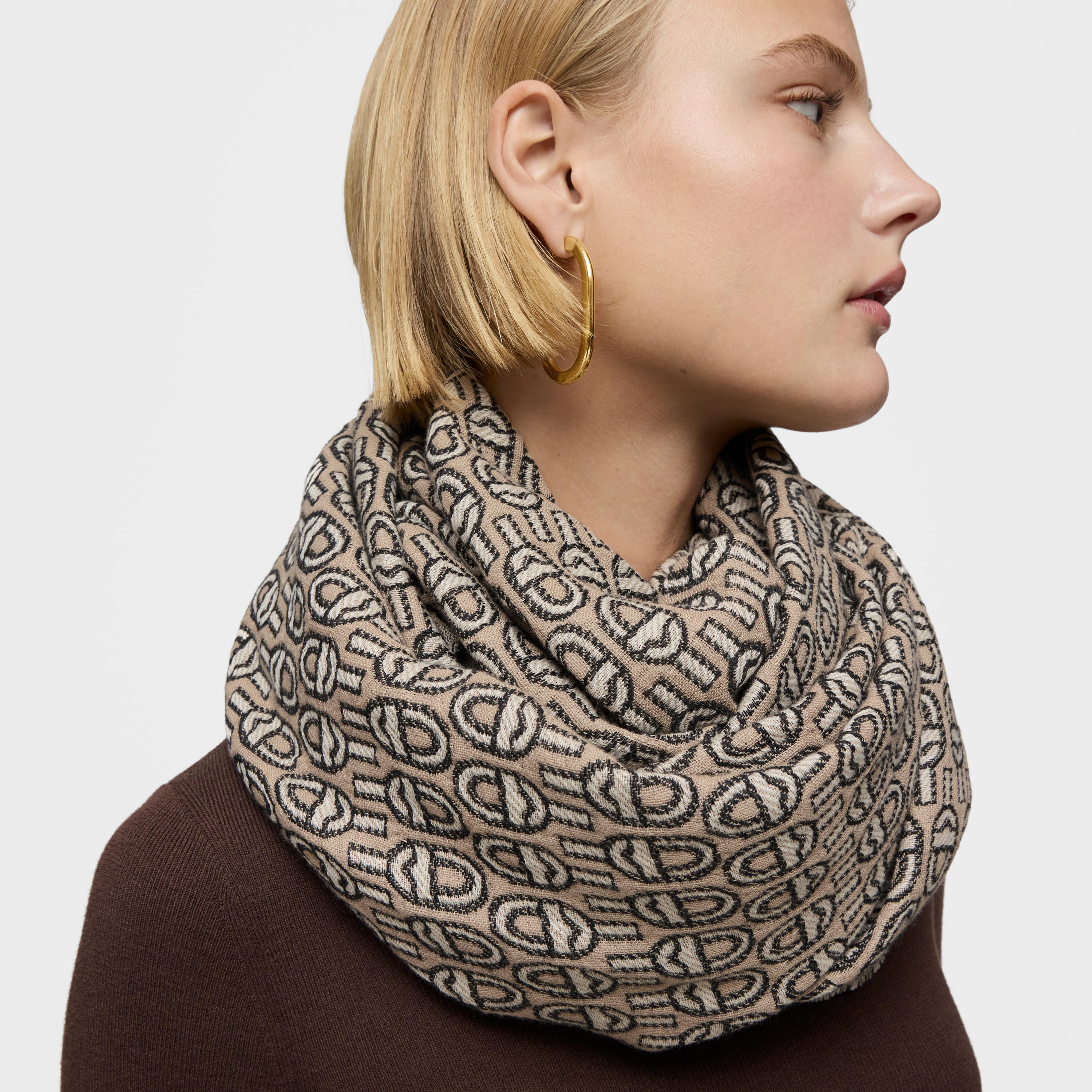 Taupe Foulard TOUS MANIFESTO Essence