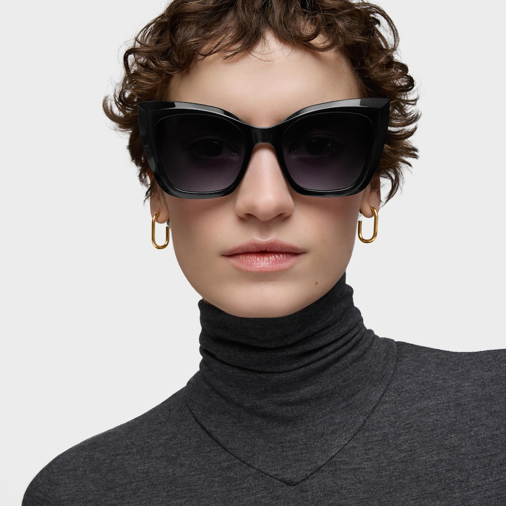 Black Sunglasses TOUS Faceted Logo