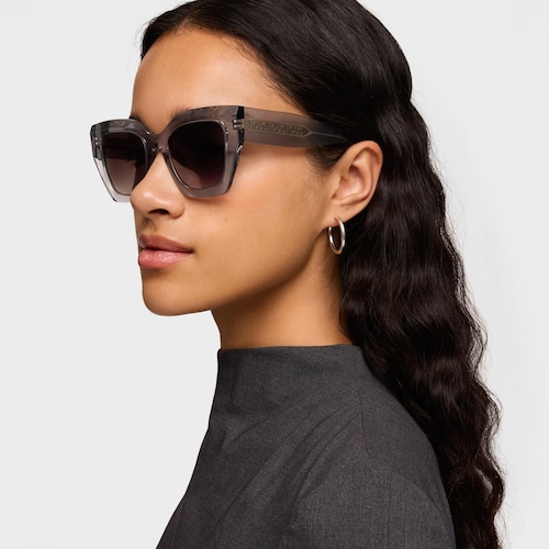 Gafas de sol gris TOUS Logo Repeat