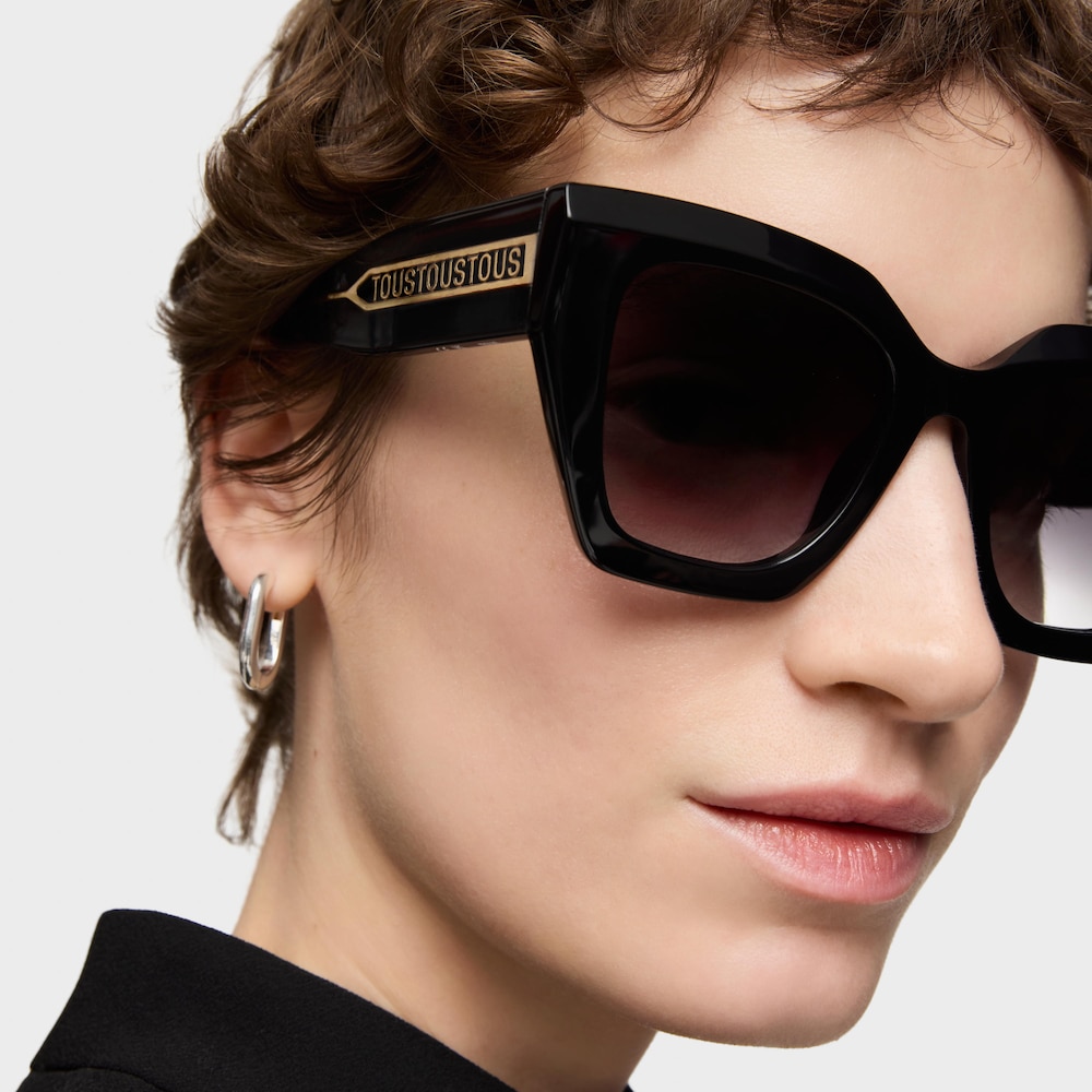 Black Sunglasses TOUS Logo Repeat image number 3