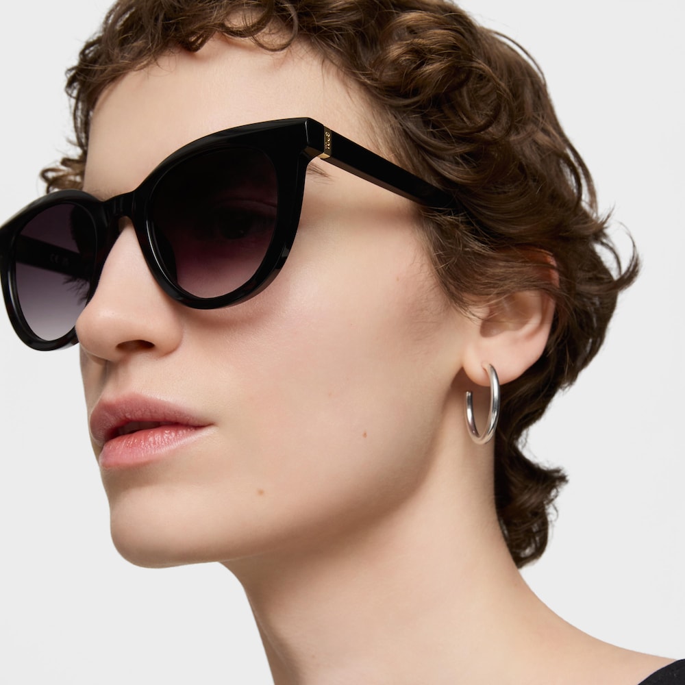 Lentes de sol negras TOUS Round Logo