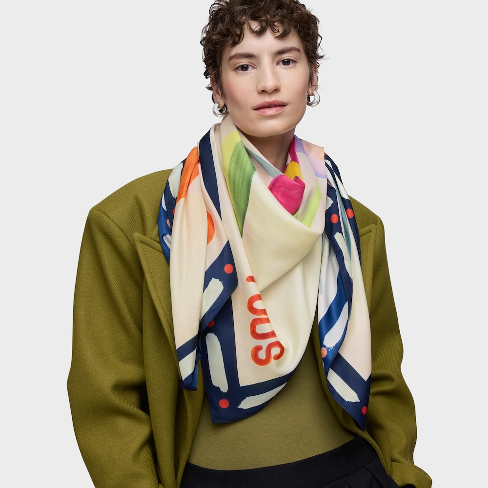 Pa&ntilde;uelo cuadrado rosa claro TOUS&nbsp;Summer Daisies