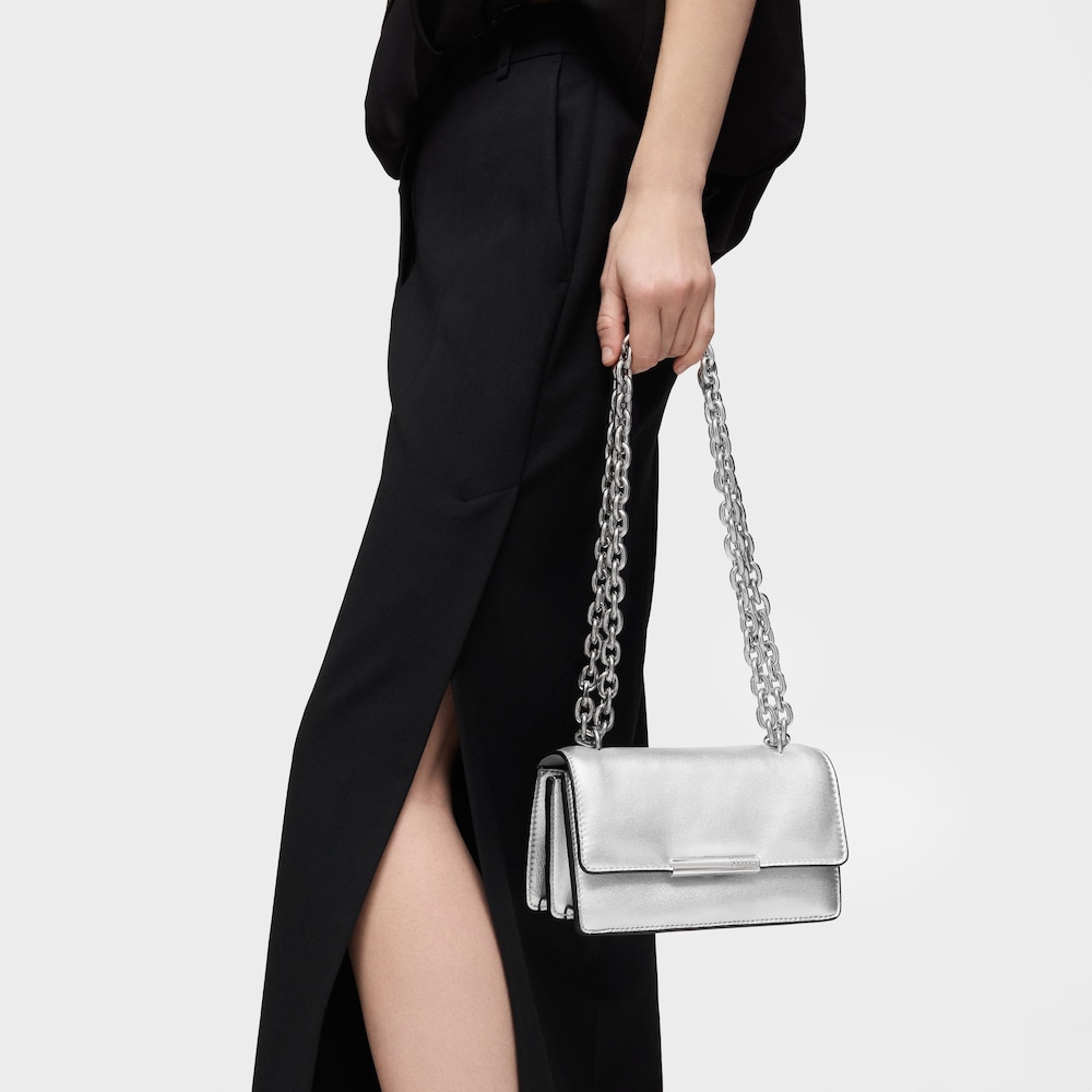 Sac &agrave; bandouli&egrave;re en cuir argent petit Audree Leather