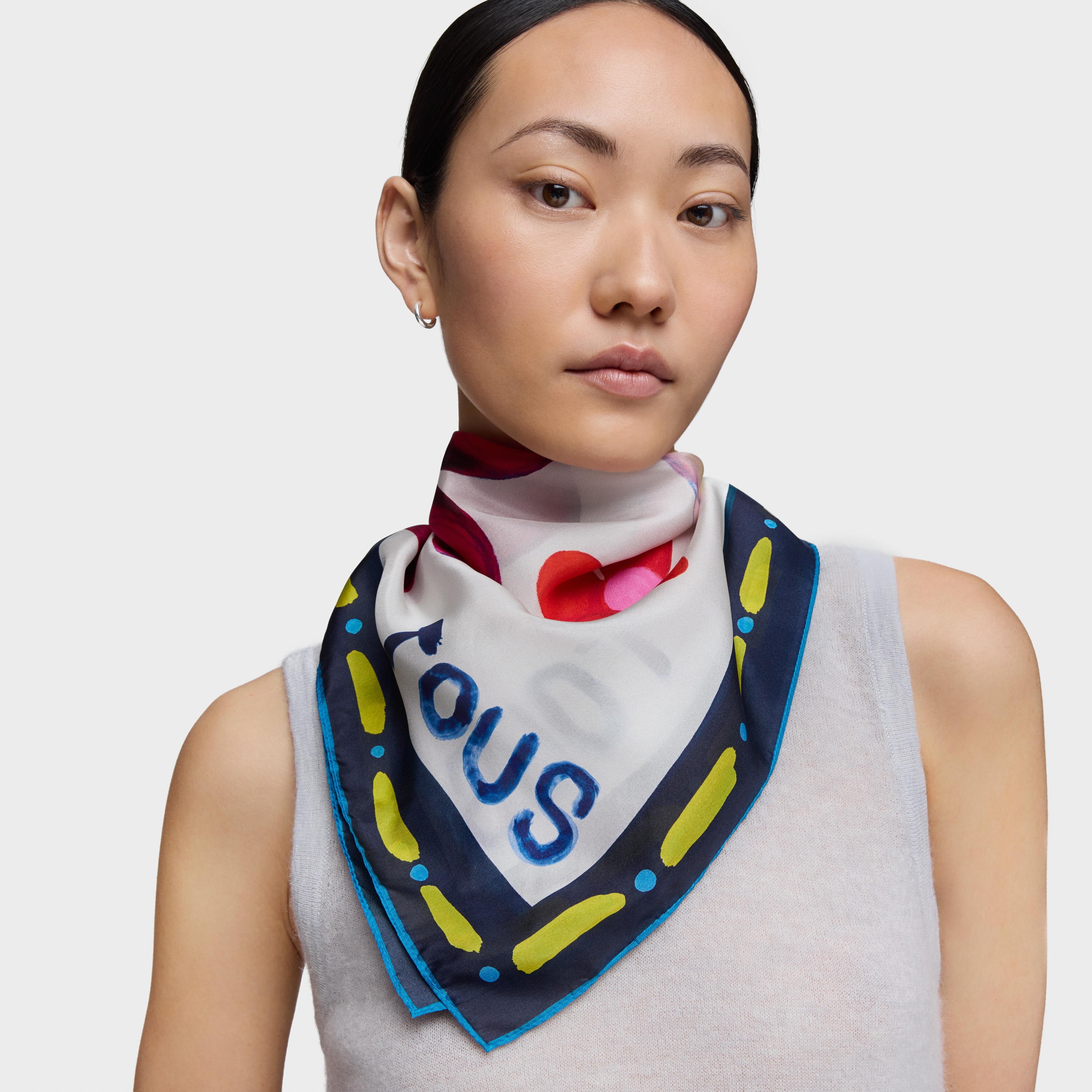 Small navy blue square Scarf TOUS Summer Daisies