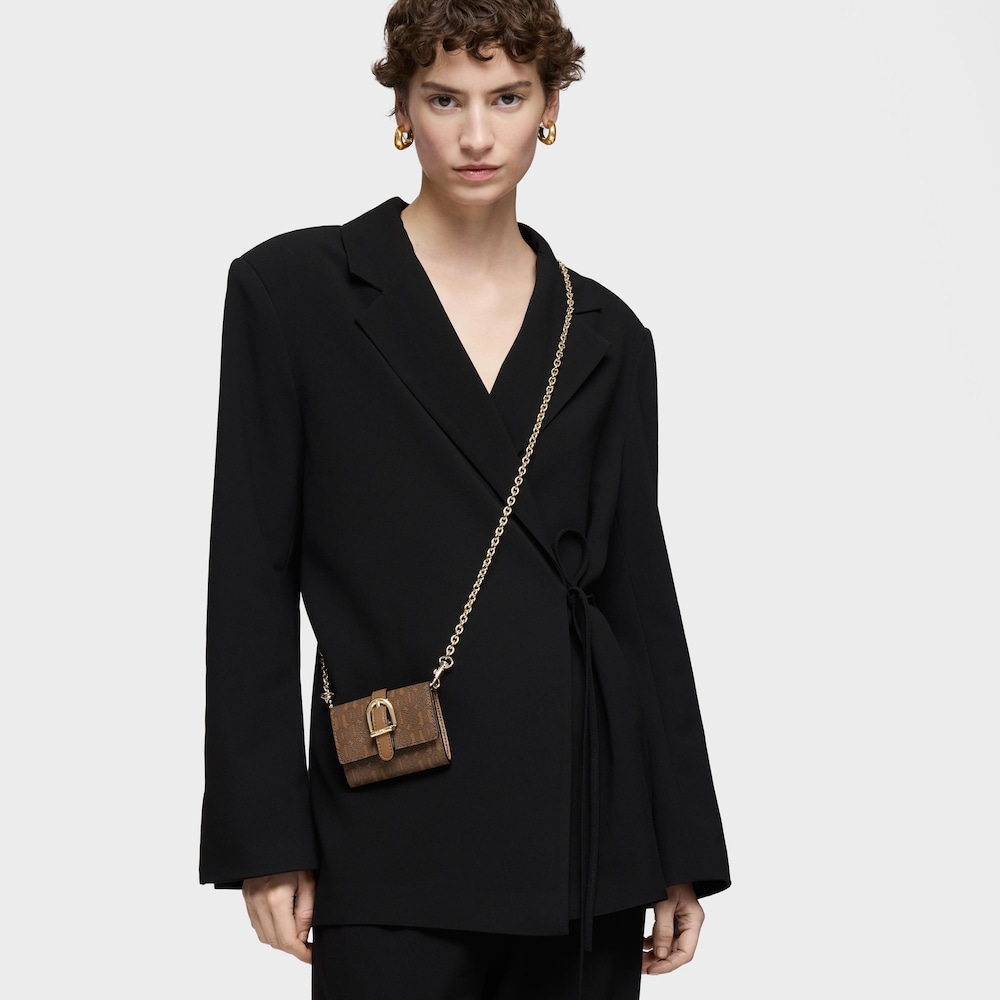 Z&aacute;věsn&eacute; pouzdro na drobn&eacute; a karty TOUS Buckles Silhouette zemit&eacute; barvy