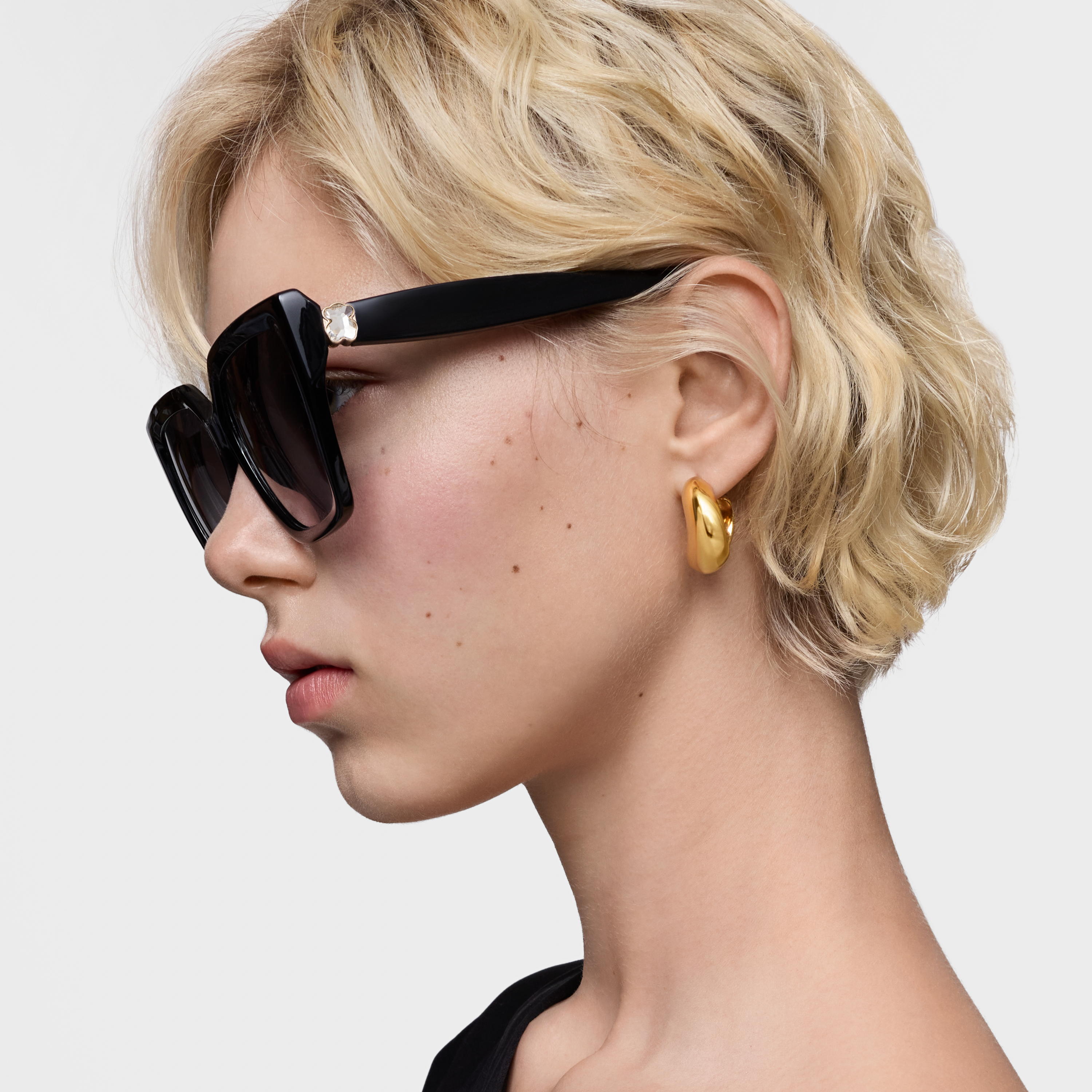 Black Sunglasses TOUS Square Icon